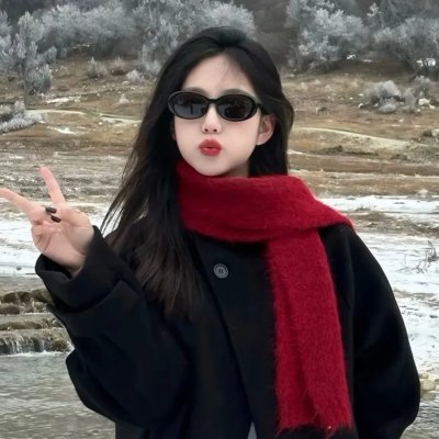 不可爱的她